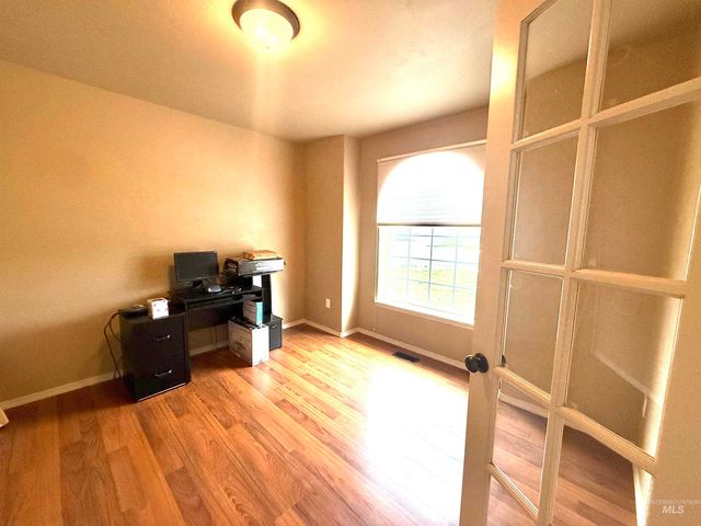 1506 N Adams, Jerome, ID 83338