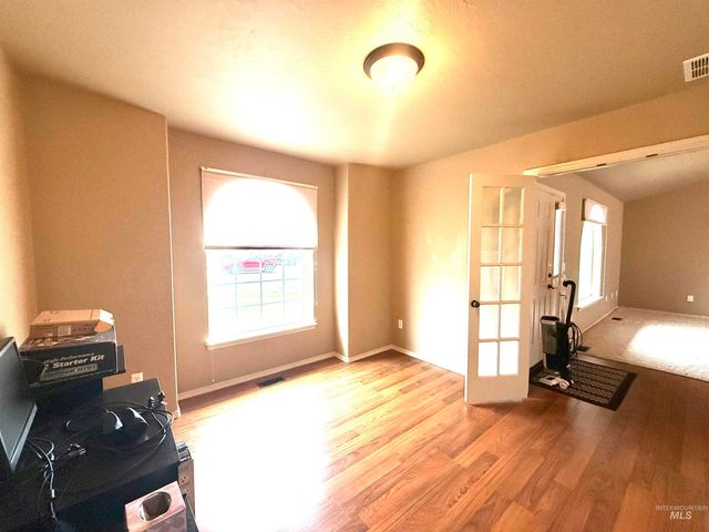 1506 N Adams, Jerome, ID 83338