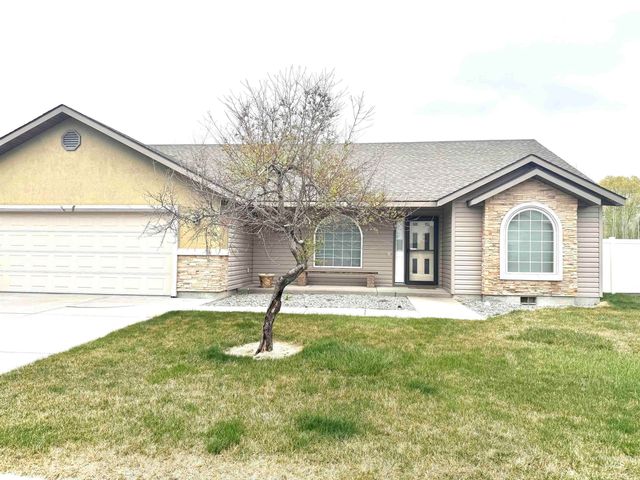 1506 N Adams, Jerome, ID 83338