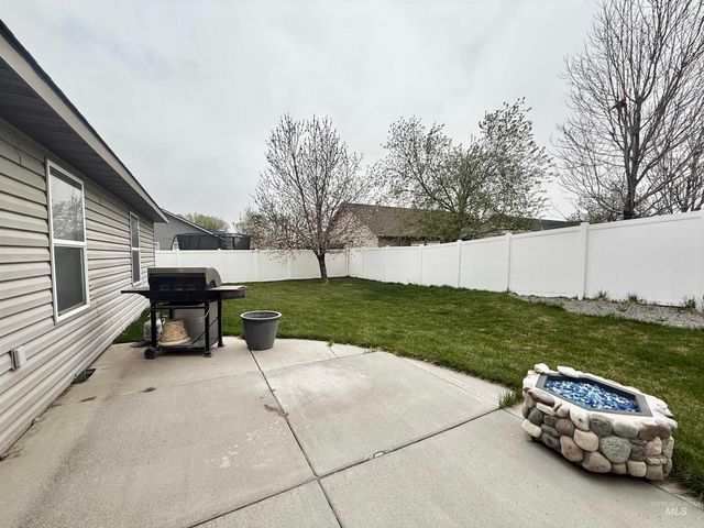 1506 N Adams, Jerome, ID 83338