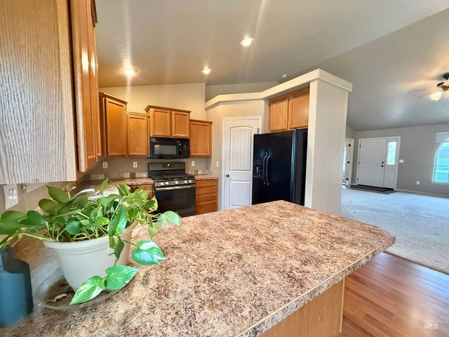 1506 N Adams, Jerome, ID 83338