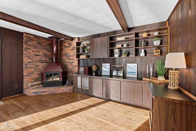 419 Maison Road, Grosse Pointe Farms, MI 48236