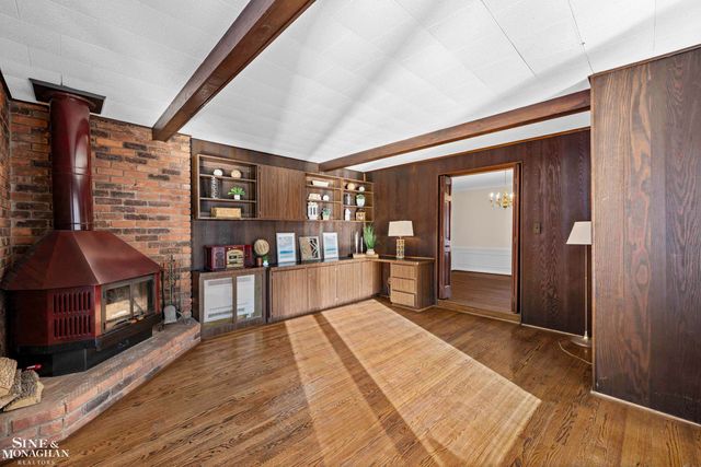 419 Maison Road, Grosse Pointe Farms, MI 48236