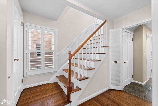 419 Maison Road, Grosse Pointe Farms, MI 48236