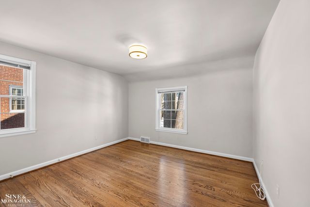 419 Maison Road, Grosse Pointe Farms, MI 48236