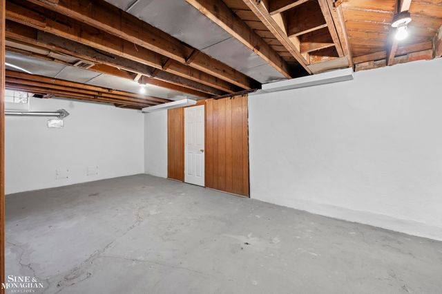 419 Maison Road, Grosse Pointe Farms, MI 48236