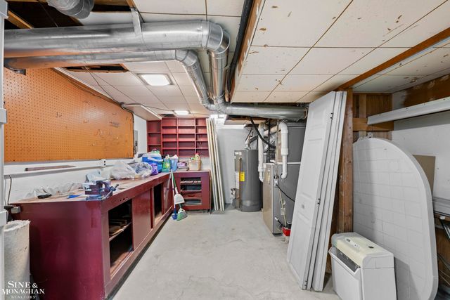 419 Maison Road, Grosse Pointe Farms, MI 48236