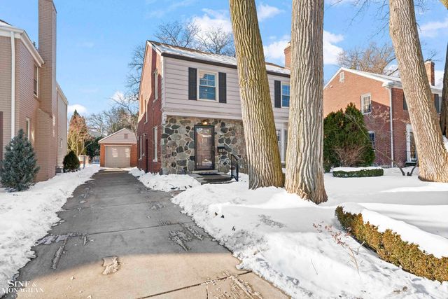 419 Maison Road, Grosse Pointe Farms, MI 48236