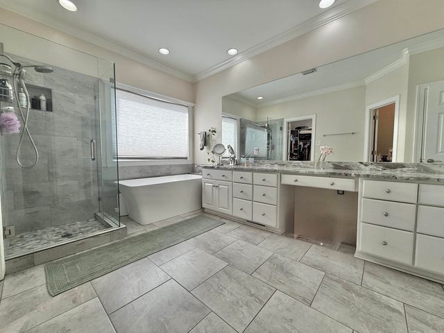 17 Chatel Drive, Little Rock, AR 72223