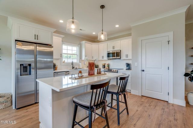 122 Bob Ford Road, Jonesborough, TN 37659