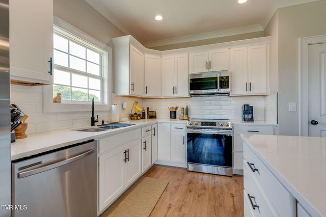 122 Bob Ford Road, Jonesborough, TN 37659