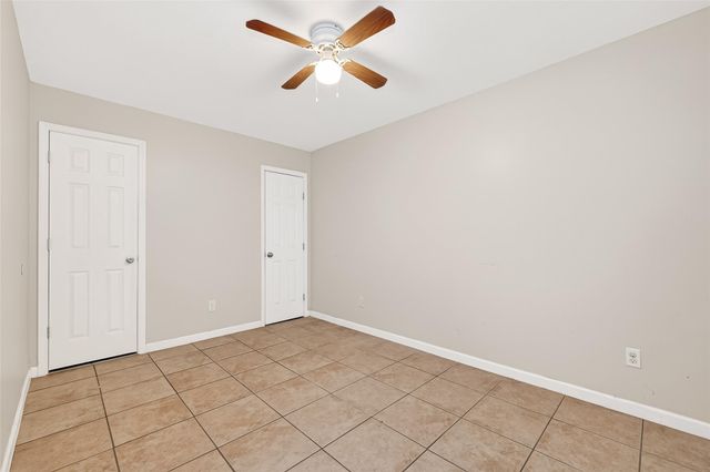 9909 Kingfisher Drive, Conroe, TX 77385