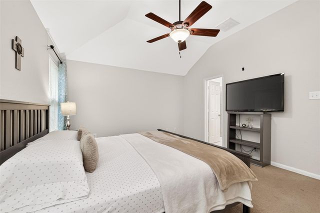 9909 Kingfisher Drive, Conroe, TX 77385