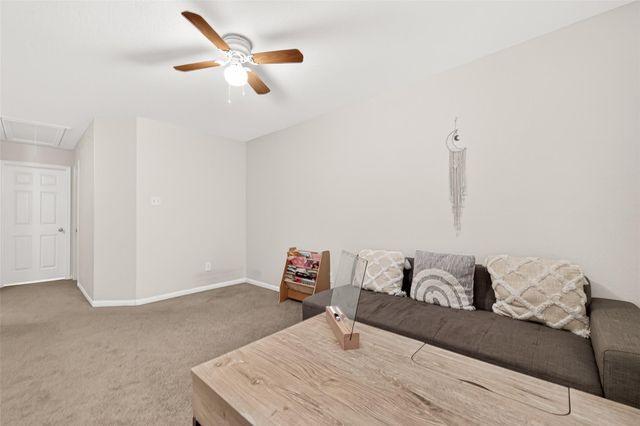 9909 Kingfisher Drive, Conroe, TX 77385