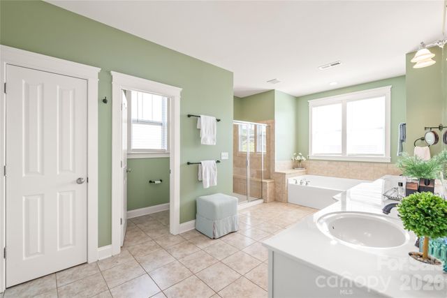11543 Ardrey Crest Drive, Charlotte, NC 28277