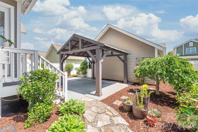 11543 Ardrey Crest Drive, Charlotte, NC 28277