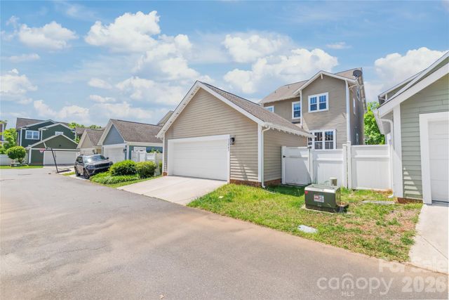 11543 Ardrey Crest Drive, Charlotte, NC 28277