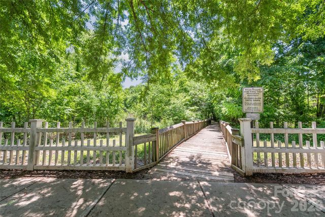 11543 Ardrey Crest Drive, Charlotte, NC 28277