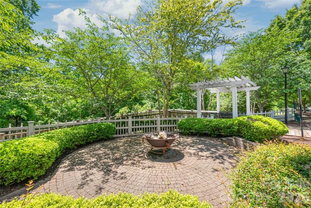 11543 Ardrey Crest Drive, Charlotte, NC 28277