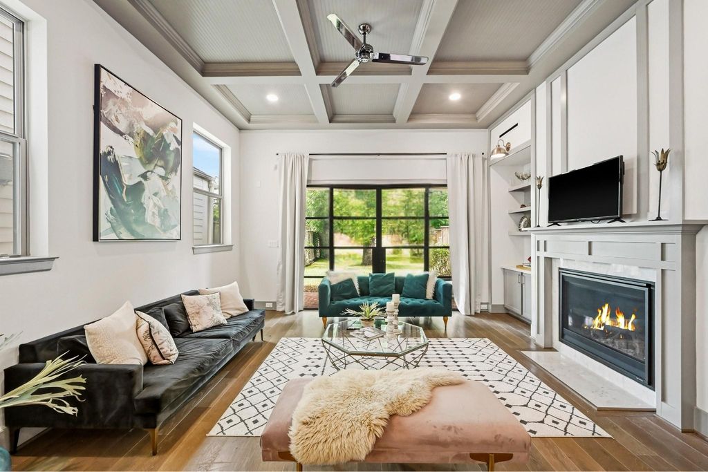 523 W 25th Street, Houston, TX 77008