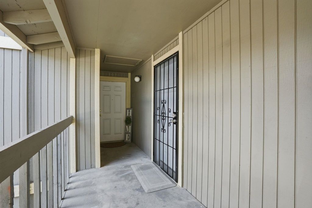 6121 E 6th Ave, Spokane Valley, WA 99212