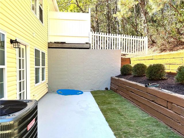 895 Brickleridge SE Lane, Mableton, GA 30126