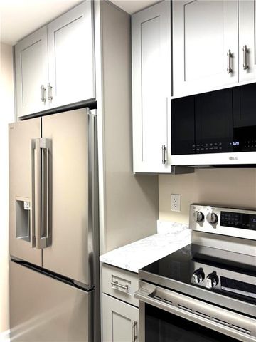 895 Brickleridge SE Lane, Mableton, GA 30126