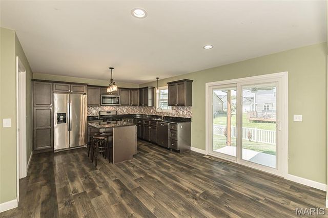 612 Monarch Drive, O'fallon, IL 62269