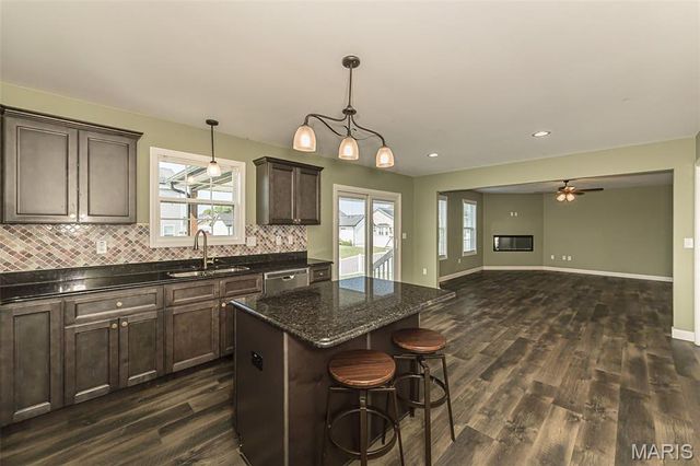 612 Monarch Drive, O'fallon, IL 62269