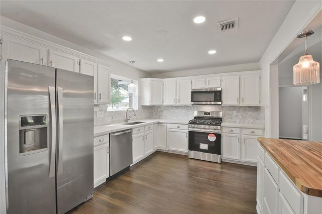 5014 Temple Bell Drive, Spring, TX 77388