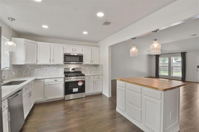 5014 Temple Bell Drive, Spring, TX 77388