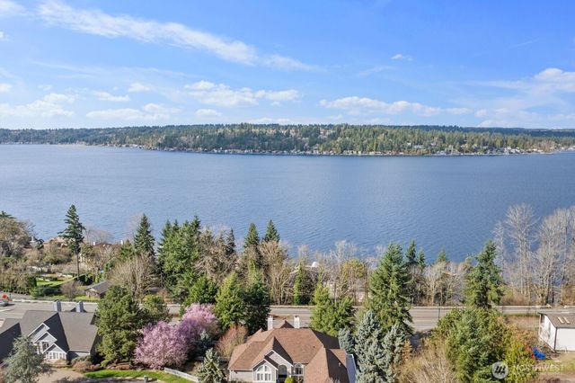 1665 204th Avenue NE, Sammamish, WA 98074