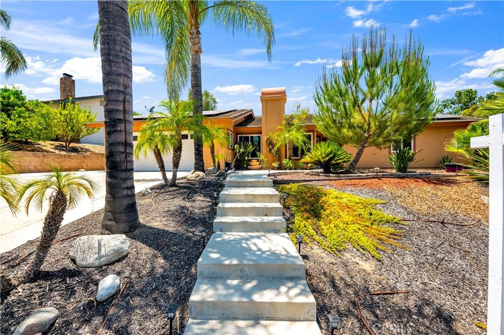 22862 Calcutta, Canyon Lake, CA 92587 — exterior
