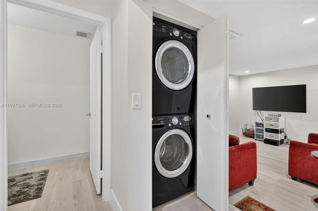 3984 Adra Ave E-51, Doral, FL 33178