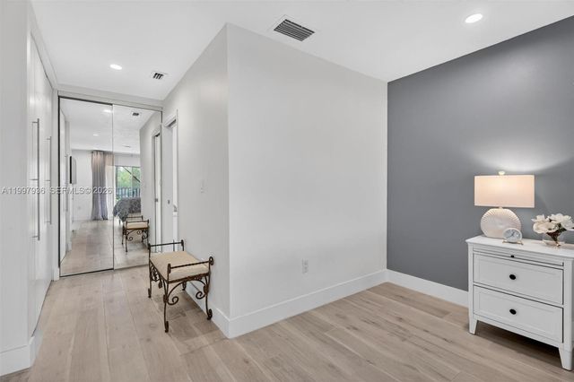 3984 Adra Ave E-51, Doral, FL 33178