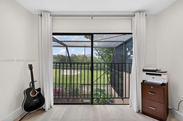 3984 Adra Ave E-51, Doral, FL 33178