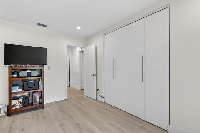 3984 Adra Ave E-51, Doral, FL 33178