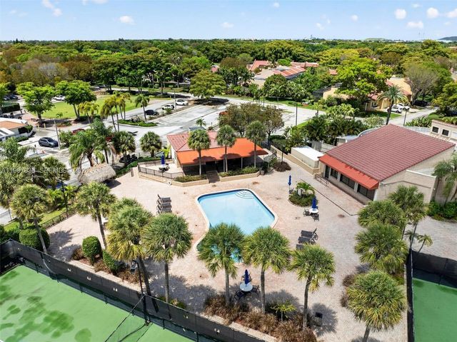 3984 Adra Ave E-51, Doral, FL 33178