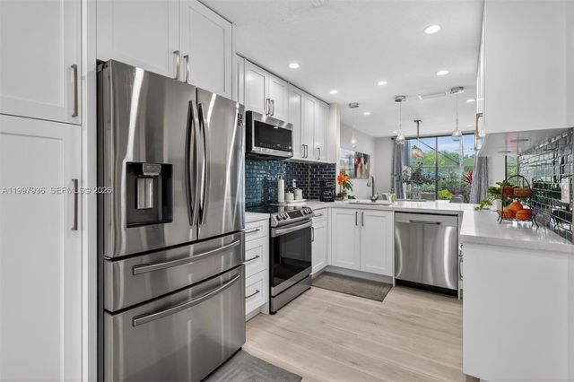 3984 Adra Ave E-51, Doral, FL 33178