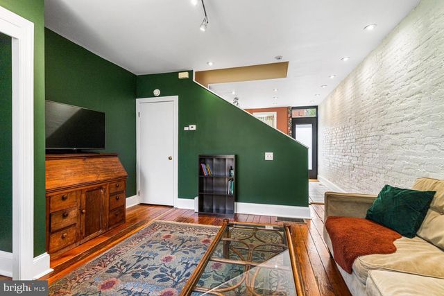 2225 PEMBERTON ST, Philadelphia, PA 19146