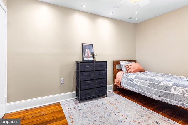 2225 PEMBERTON ST, Philadelphia, PA 19146