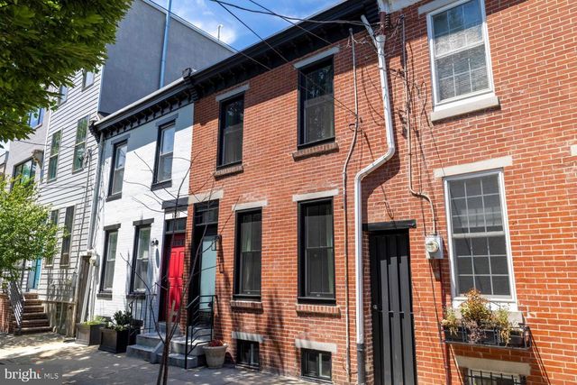 2225 PEMBERTON ST, Philadelphia, PA 19146