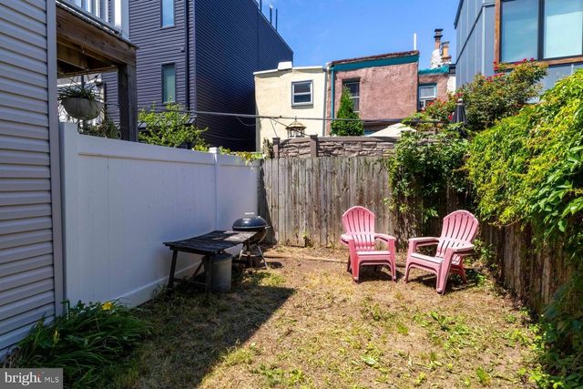 2225 PEMBERTON ST, Philadelphia, PA 19146