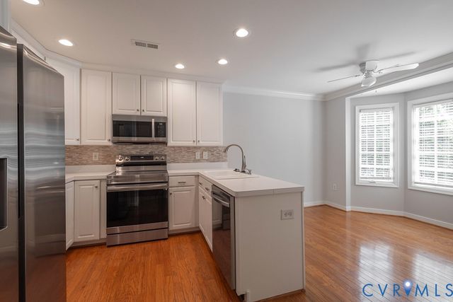 5016 Belmont Park Rd, Glen Allen, VA 23059