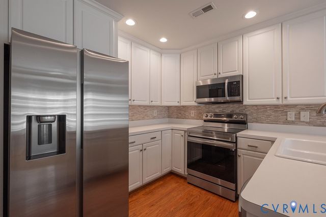 5016 Belmont Park Rd, Glen Allen, VA 23059