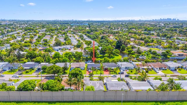 4200 NW 52ND Avenue, Lauderdale Lakes, FL 33319