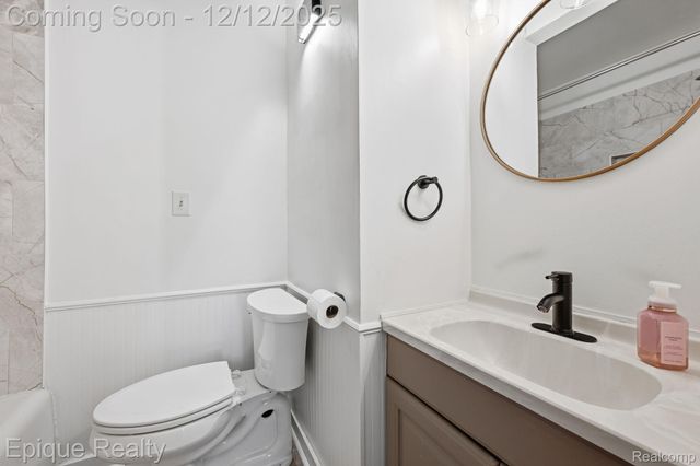 6080 Northrup Drive, Waterford Charter Township, MI 48329