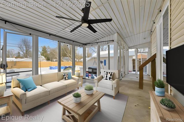 6080 Northrup Drive, Waterford Charter Township, MI 48329