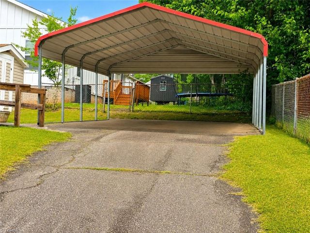 202 Boyd Street, Reidsville, NC 27320