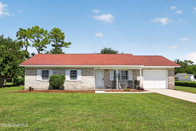 4821 W Lord Byron Road, Wilmington, NC 28405
